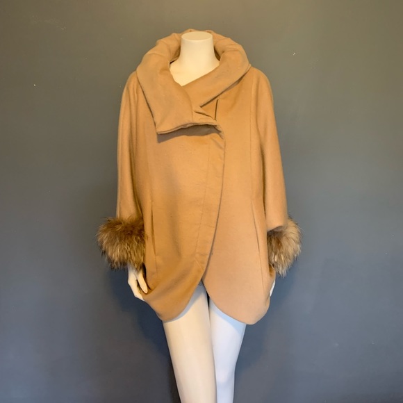 Camel coat - Picture 2 of 5